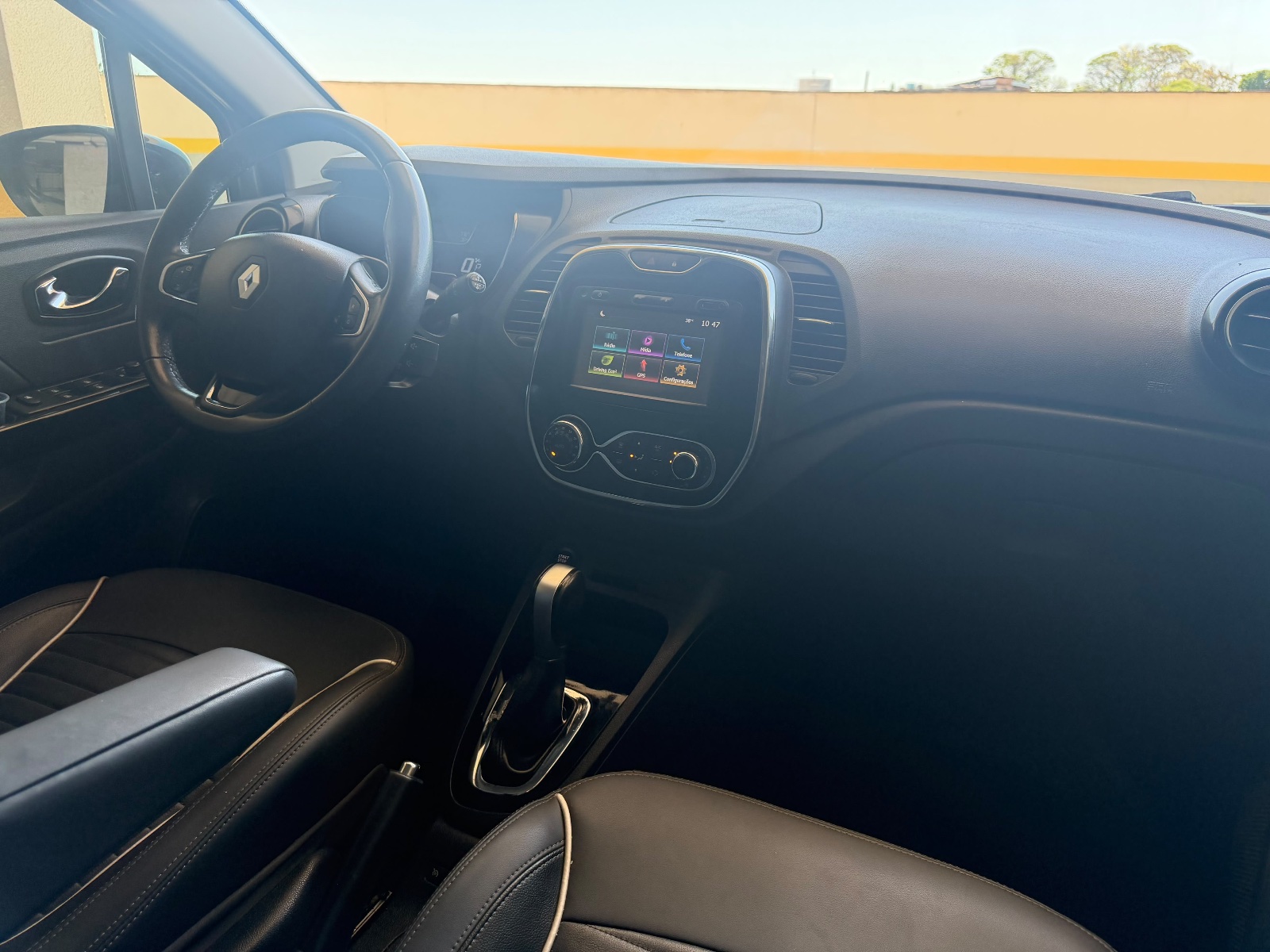 Renault CAPTUR Intense 2.0 16V Flex 5p Aut., foto 2 de 11