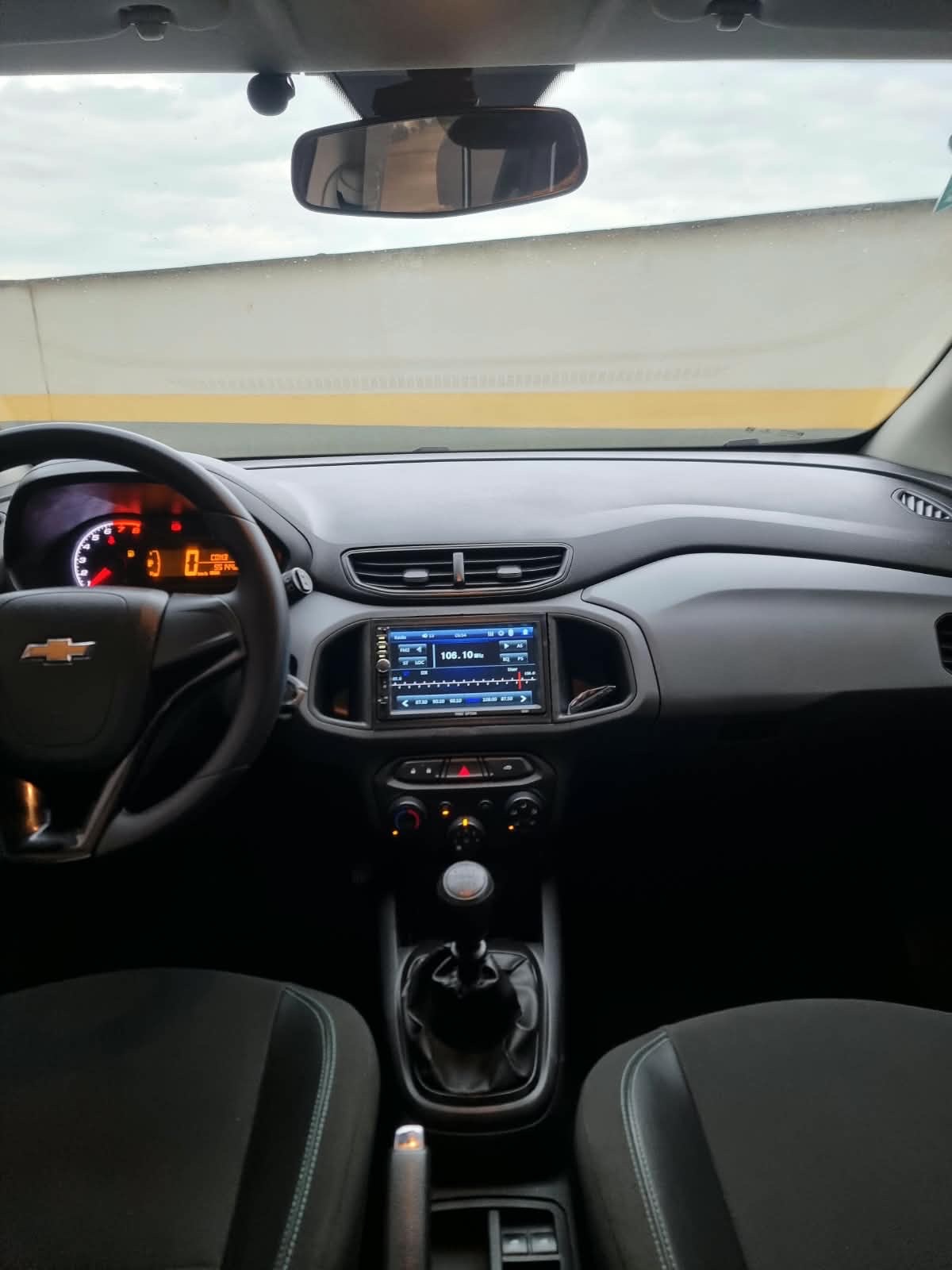 GM - Chevrolet JOY Hatch 1.0 8V Black Edition Flex Mec., foto 14 de 14