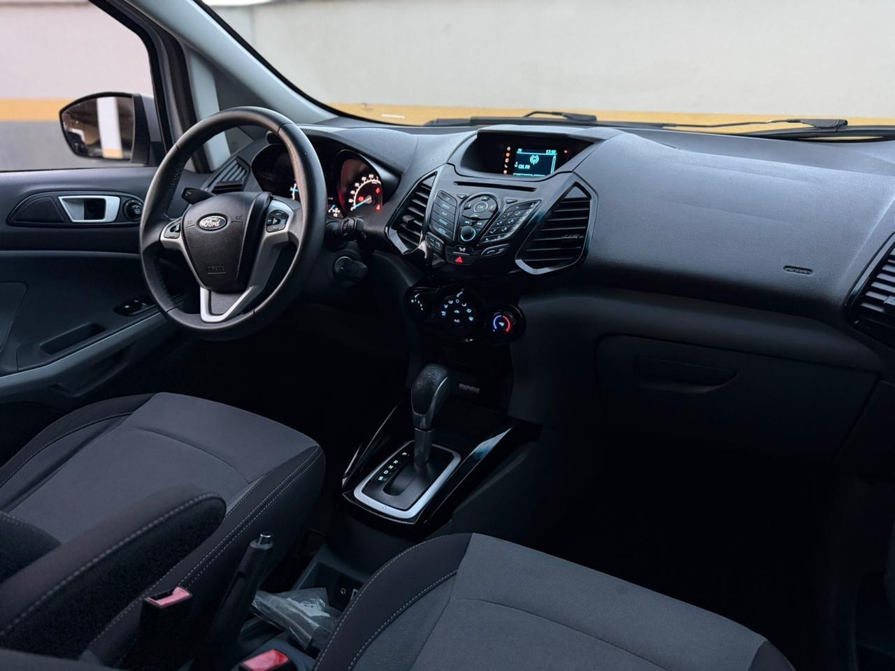 Ford EcoSport FREESTYLE 2.0 16V Flex 5p Aut., foto 8 de 18
