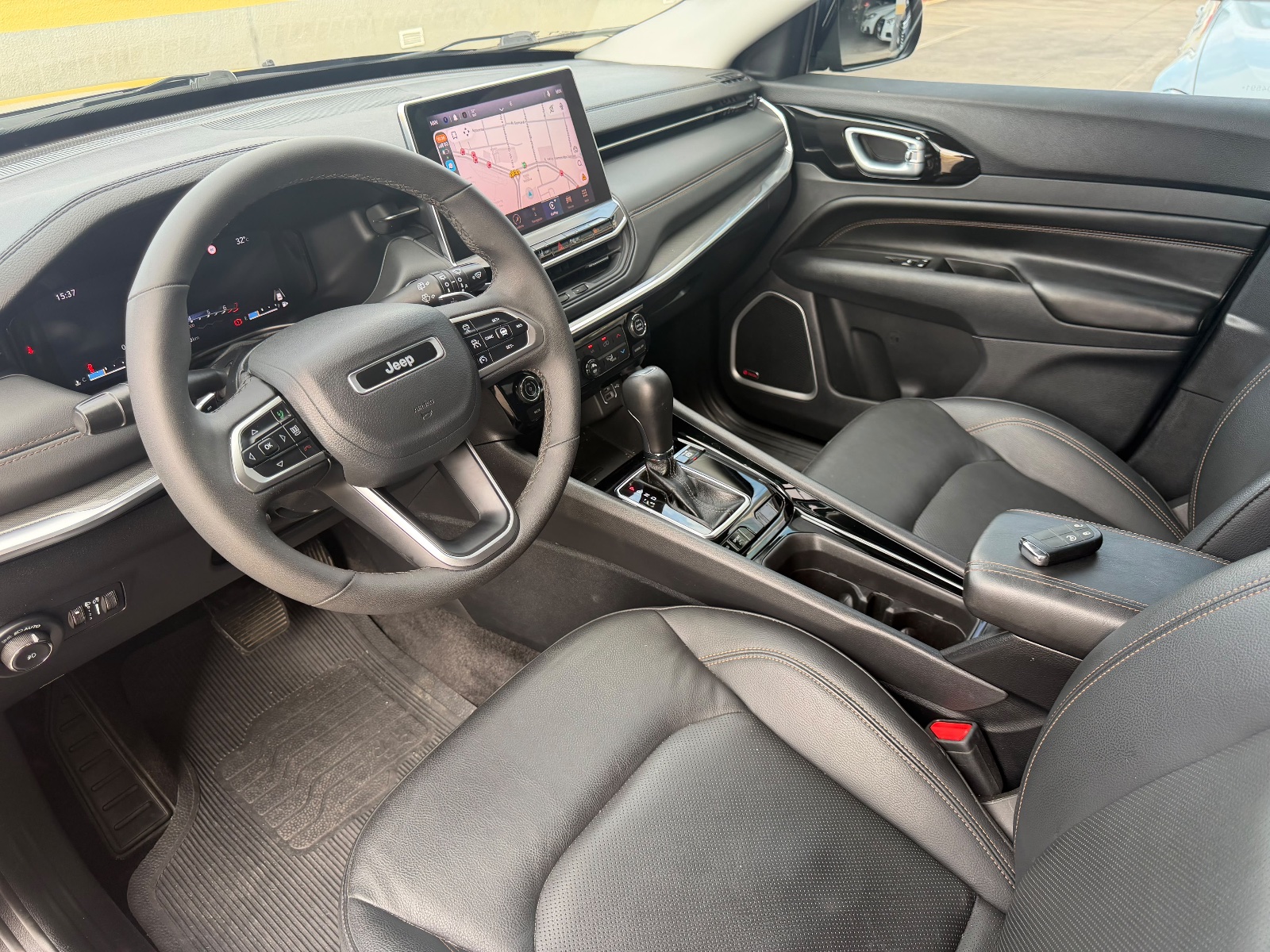 Jeep COMPASS LIMITED T270 1.3 TB 4x2 Flex Aut, foto 13 de 22