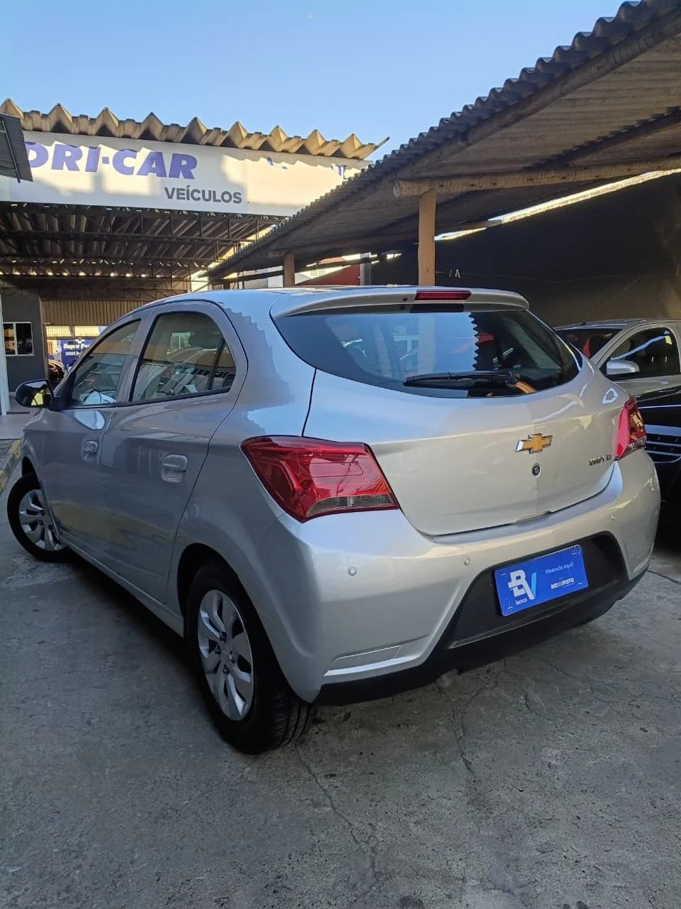 Chevrolet ONIX 1.0 LT, foto 2 de 6