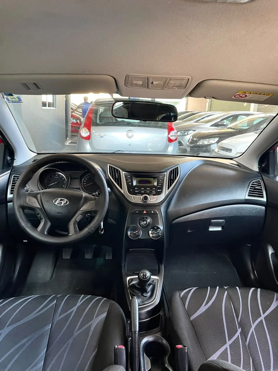 Hyundai HB20S 1.0 COMPLETO, foto 11 de 15