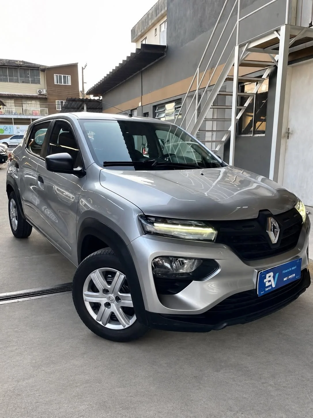 Renault KWID 1.0 ZEN, foto 1 de 15