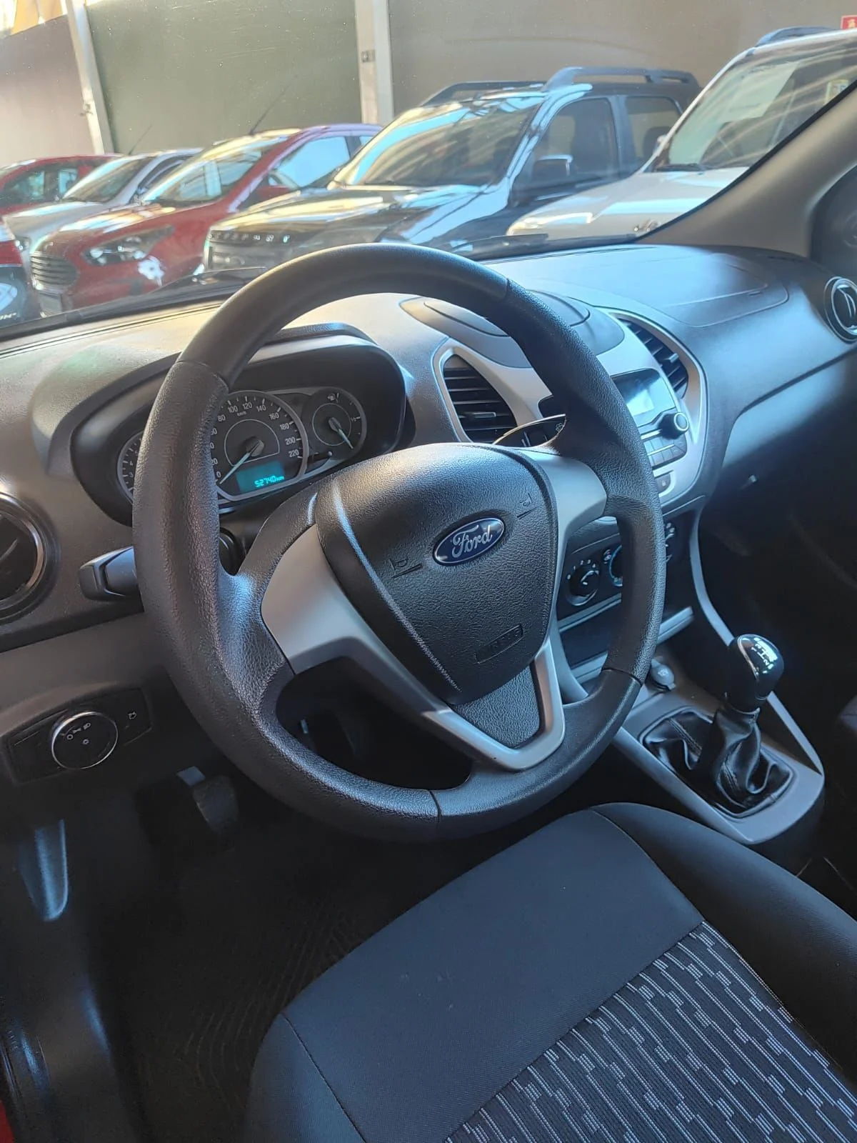 Ford KA 1.0, foto 5 de 8