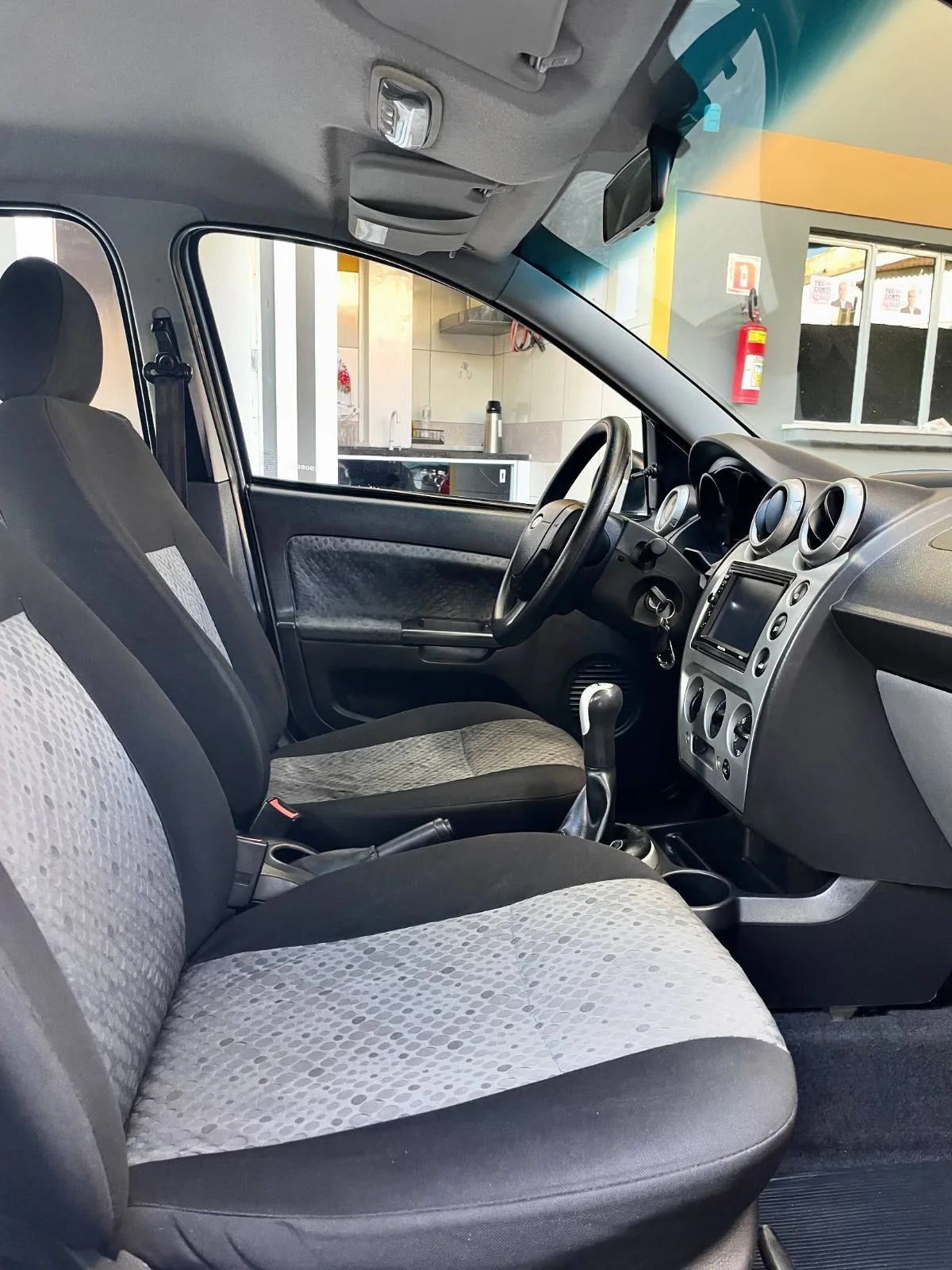 Ford FIESTA 1.0 FLEX, foto 9 de 12