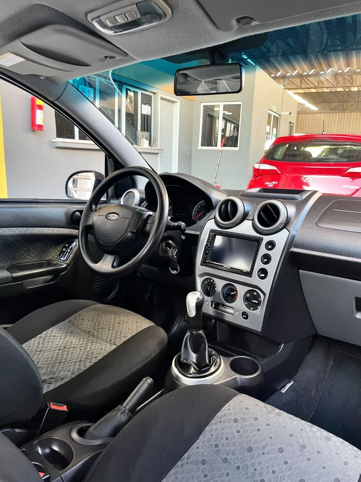 Ford FIESTA 1.0 FLEX, foto 8 de 12