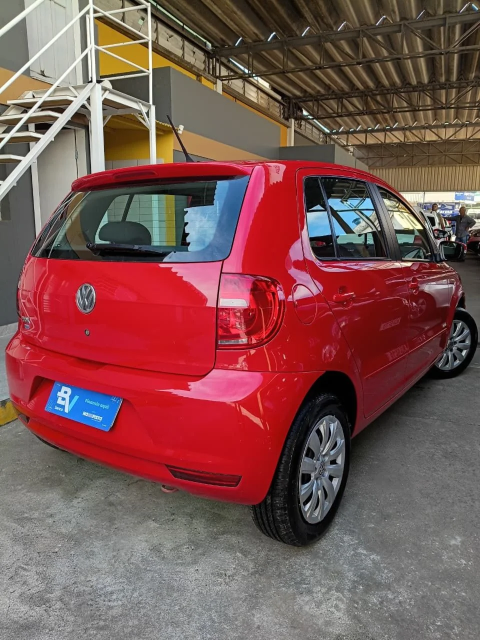 Volkswagen FOX 1.0 COMPLETO ÚNICO DONO, foto 3 de 8