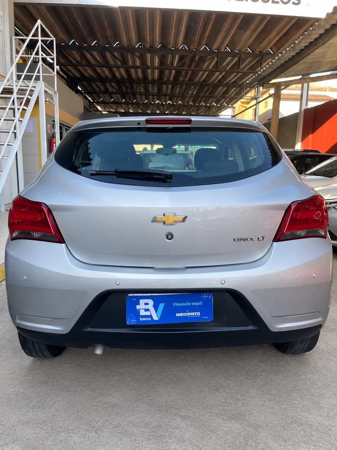 Chevrolet ONIX 1.0 LT, foto 5 de 16