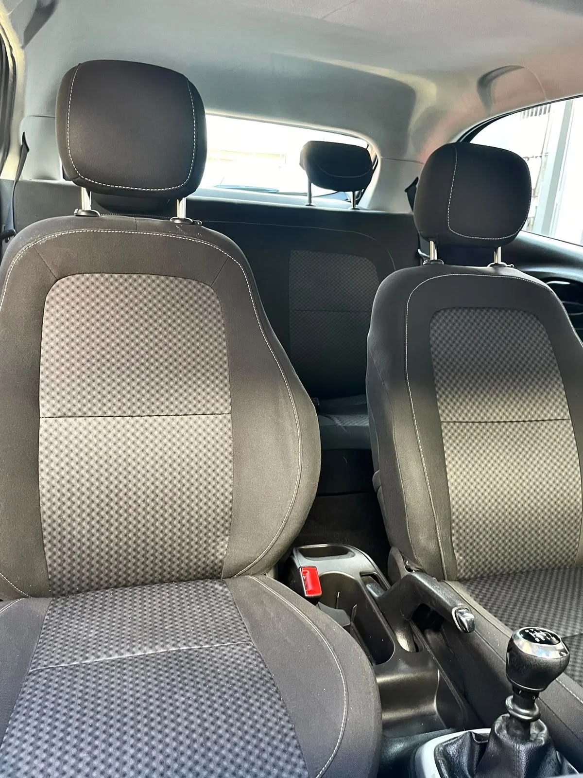 Chevrolet ONIX 1.0 LT, foto 14 de 16