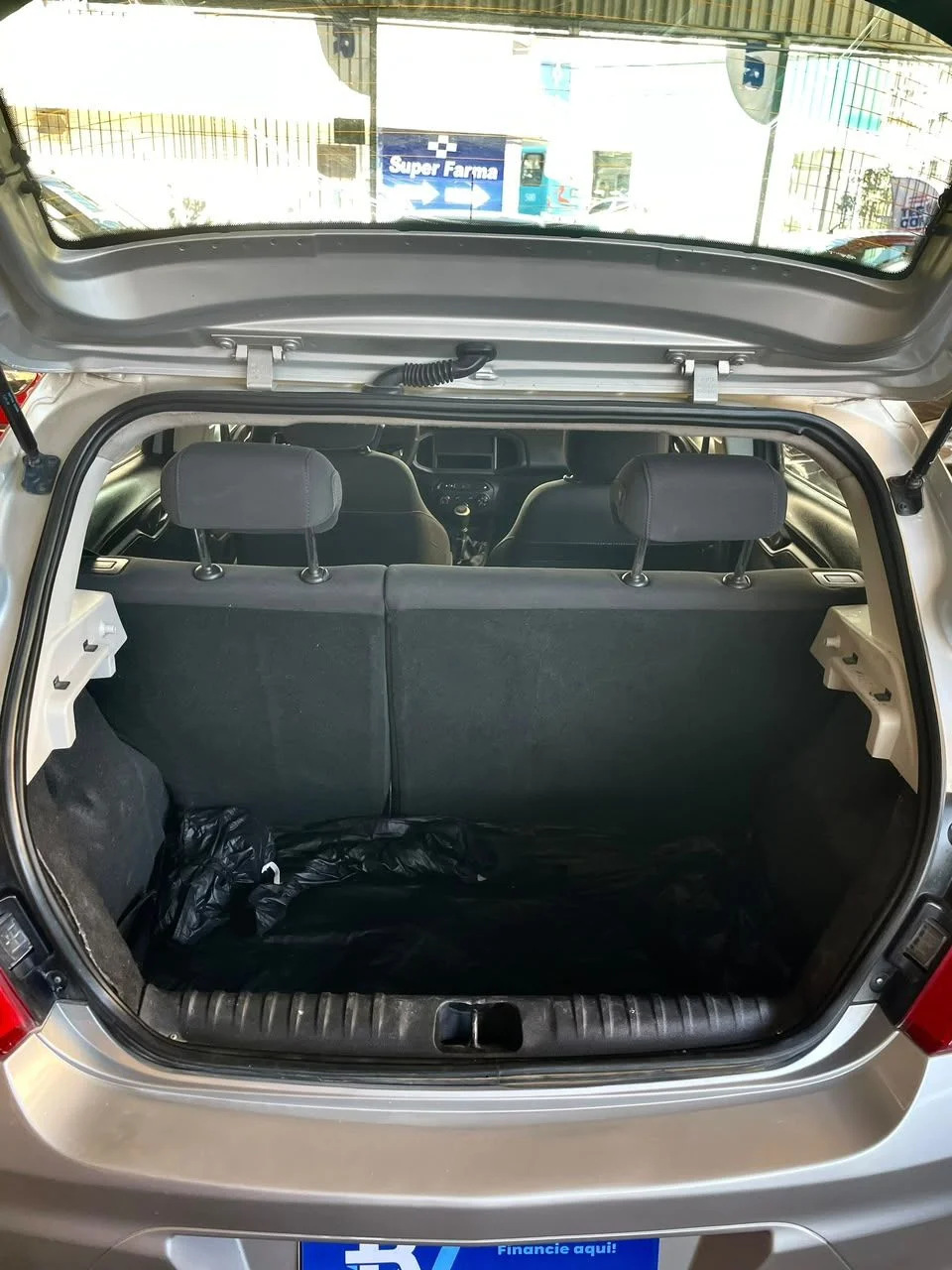 Chevrolet ONIX 1.0, foto 8 de 14