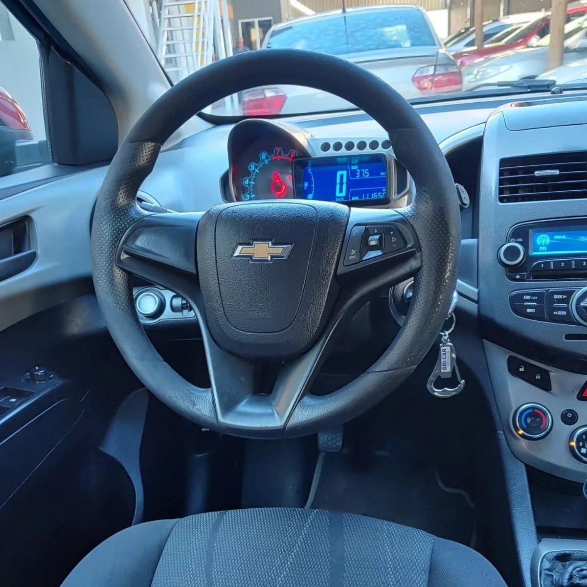 Chevrolet SONIC LT 1.6, foto 5 de 8