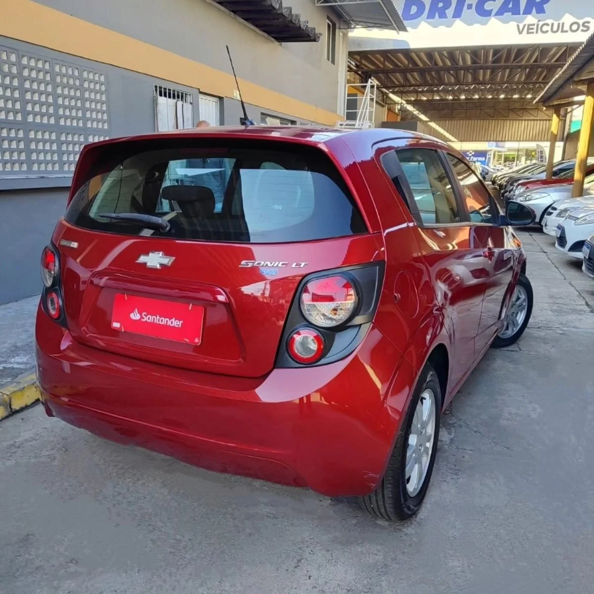 Chevrolet SONIC LT 1.6, foto 4 de 8