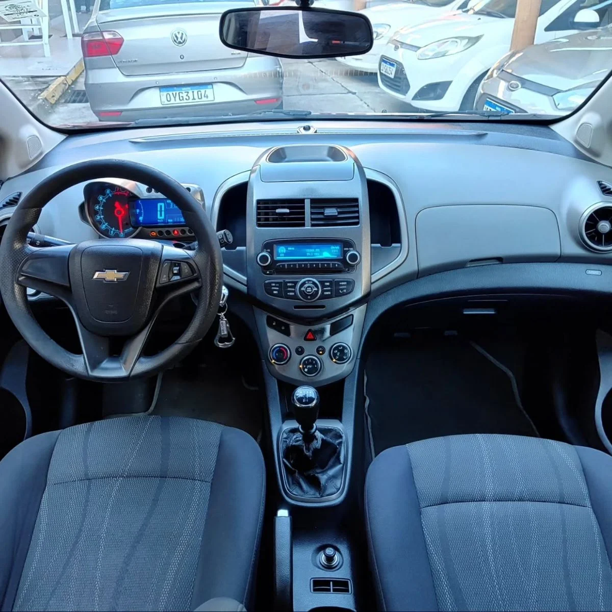 Chevrolet SONIC LT 1.6, foto 6 de 8