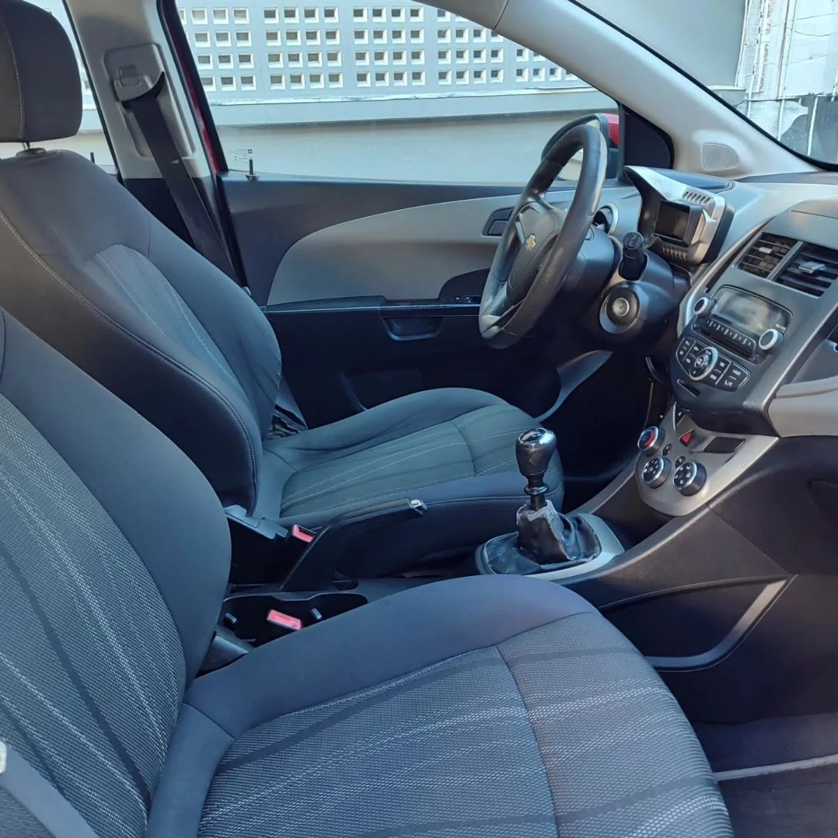 Chevrolet SONIC LT 1.6, foto 7 de 8