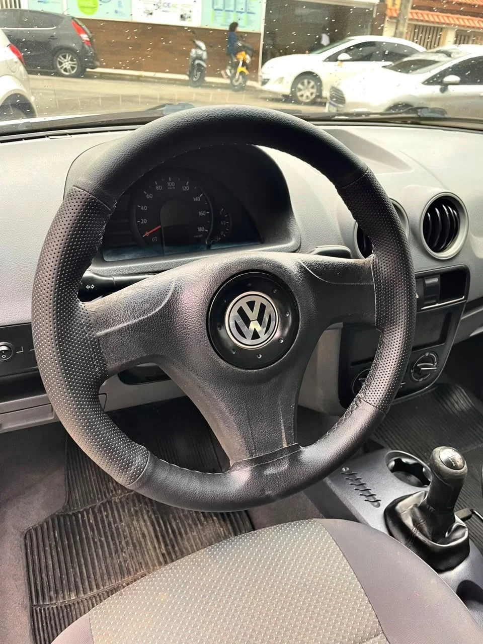 Volkswagen GOL 1.0, foto 9 de 15