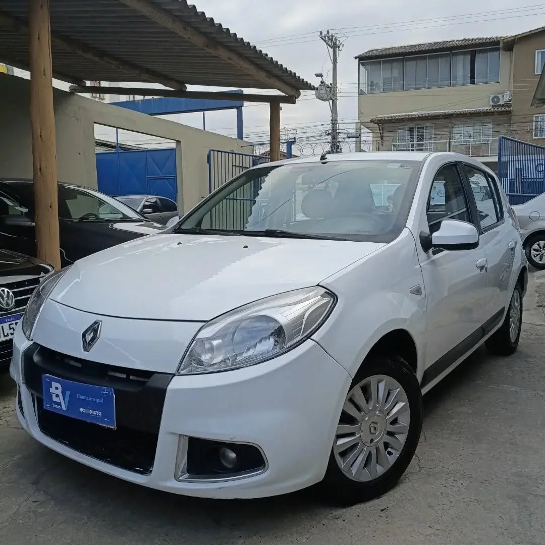 Renault SANDERO 1.6 PRIVILEGE, foto 2 de 8
