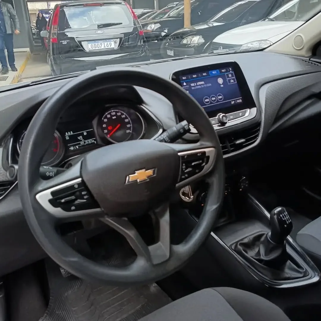 Chevrolet ONIX 1.0 HB, foto 5 de 8