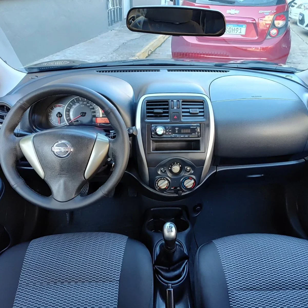 Nissan MARCH 1.6 SL FLEX, foto 5 de 7