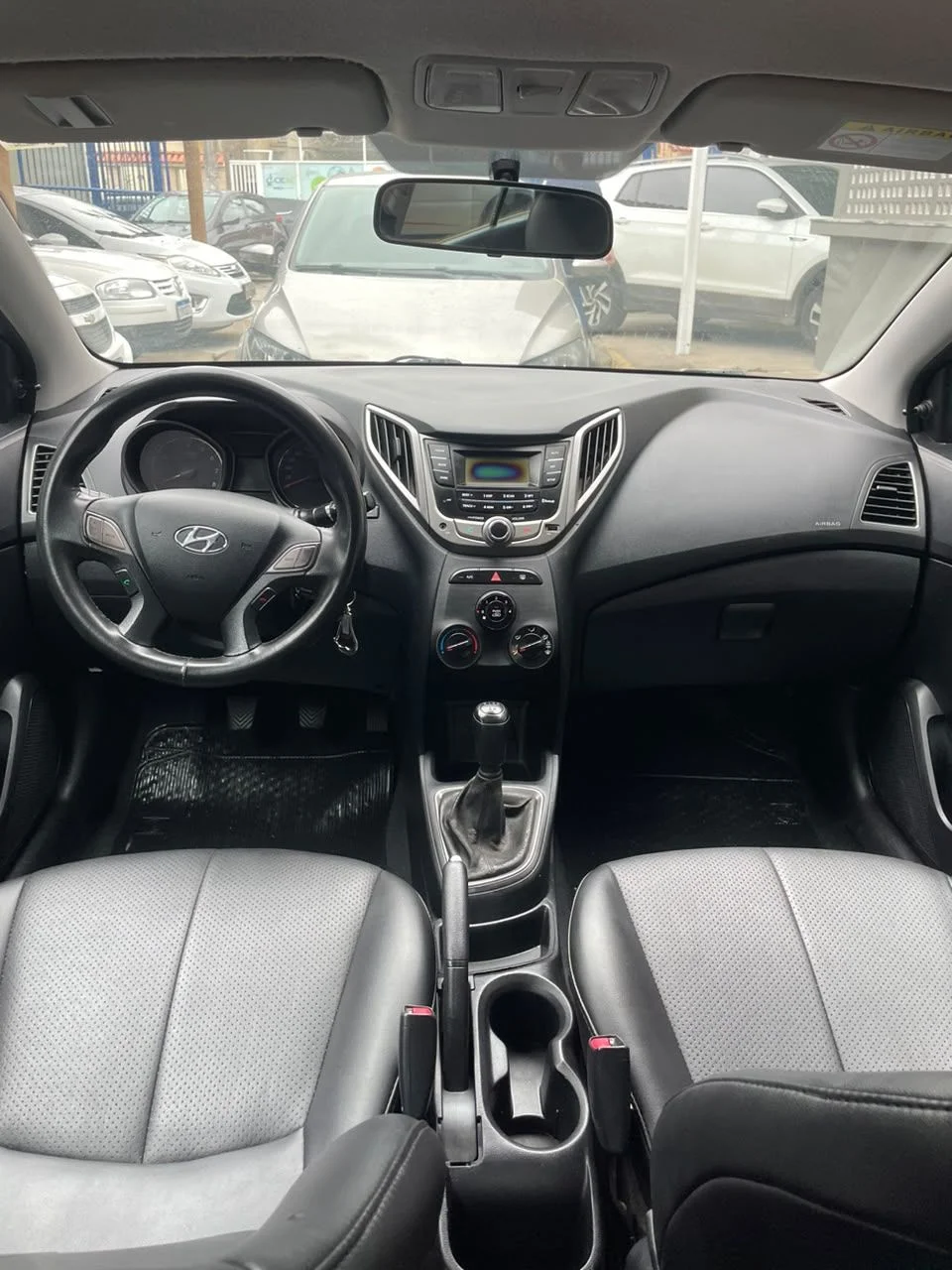 Hyundai HB20S 1.6, foto 11 de 15