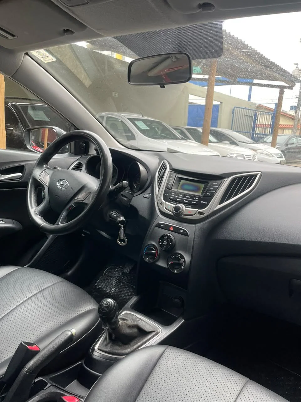 Hyundai HB20S 1.6, foto 12 de 15