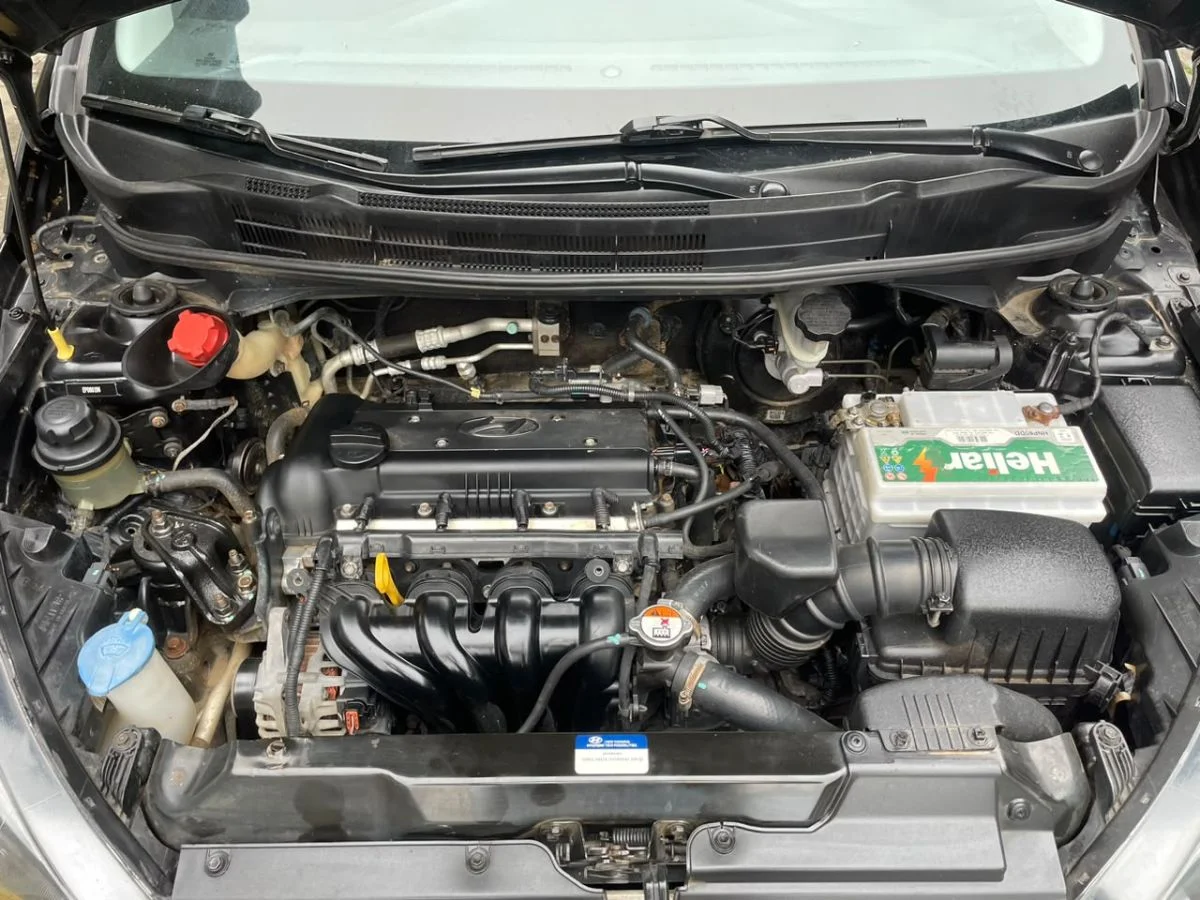 Hyundai HB20S 1.6, foto 7 de 15